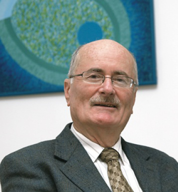Dr Božidar Voljč